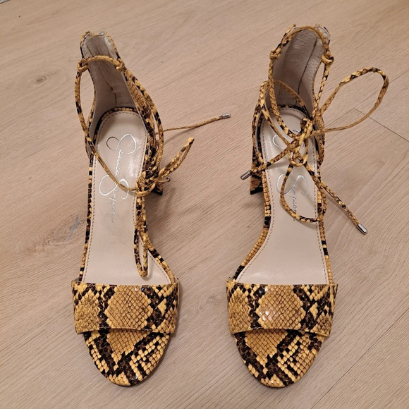 Jessica Simpson Yellow Black Nehah Snakeskin Ankle Tie Sandals Heels Size  6m - Picture 3 of 8